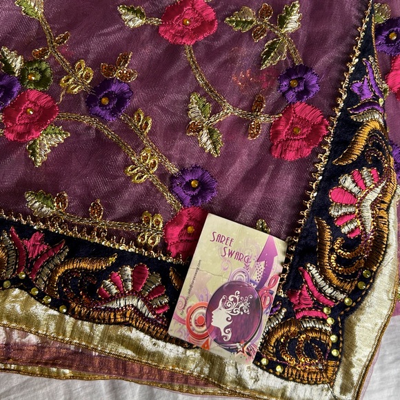NWT Saree Swarg Embroidered Embellished Purple Net Saree with Gold Lame Trim - Picture 2 of 15